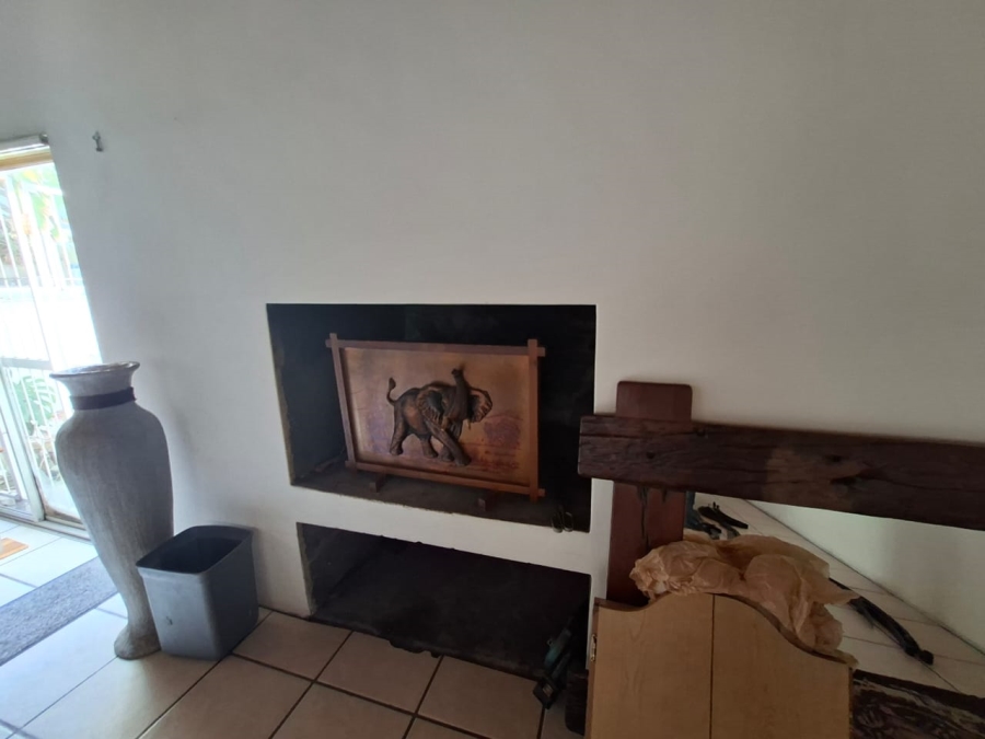 3 Bedroom Property for Sale in Mabille Park Western Cape